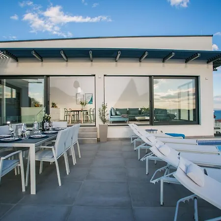 Olive Vila Trogir