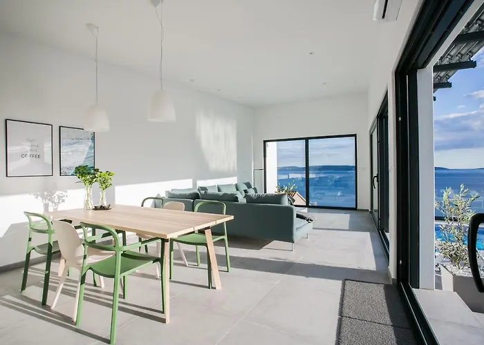 Olive * 特罗吉尔